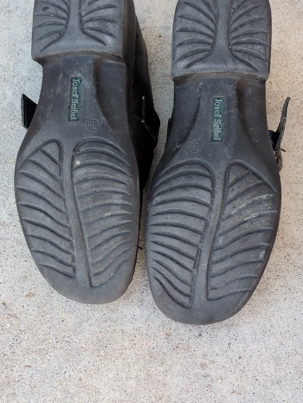 Josef Seibel good used